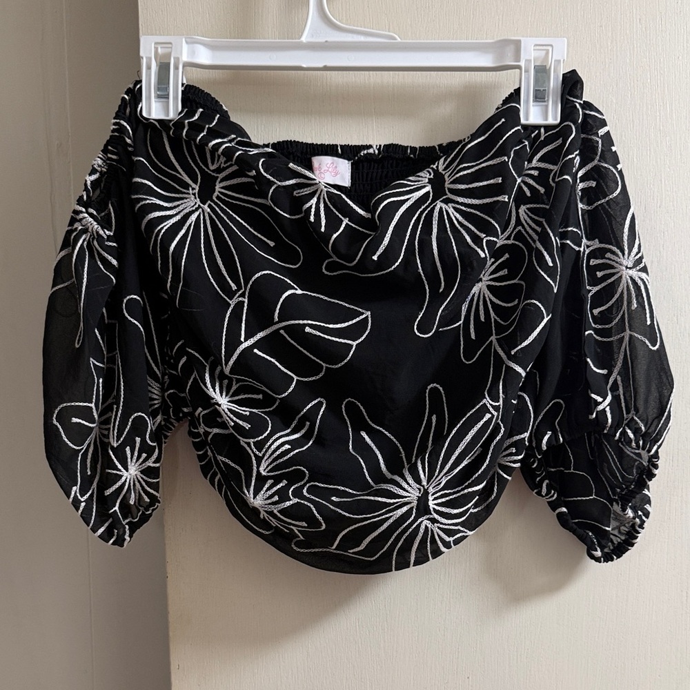 Black Floral Women's Crop-top ▪️ Size L